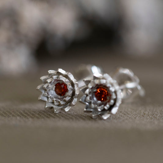 Carnation and garnet Stud Earrings 