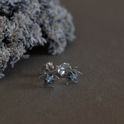 Daffodil Stud Earrings - Hebel Design
