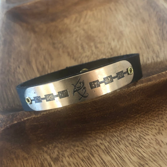Distressed Family Symbol - Rune Bracelet - Hebel Design