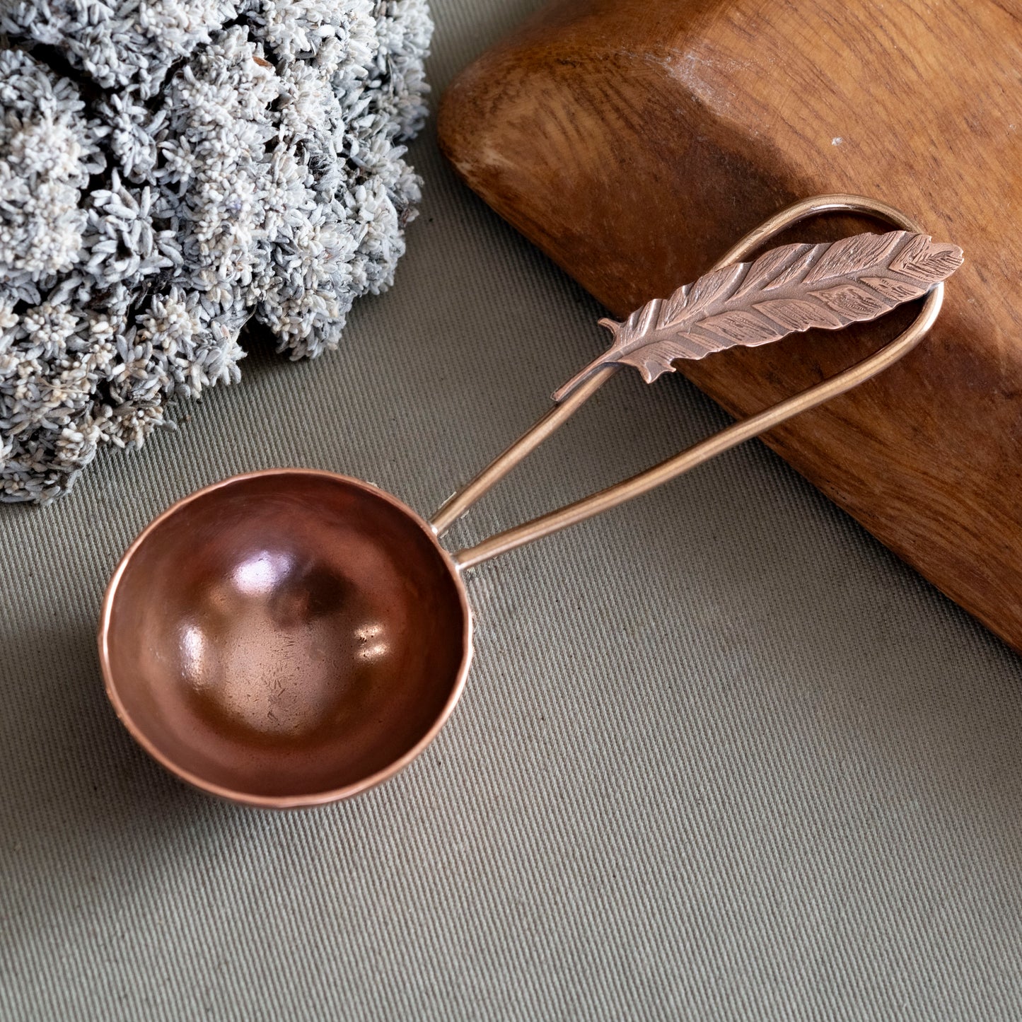 Feather Coffee Scoop - Hebel Design