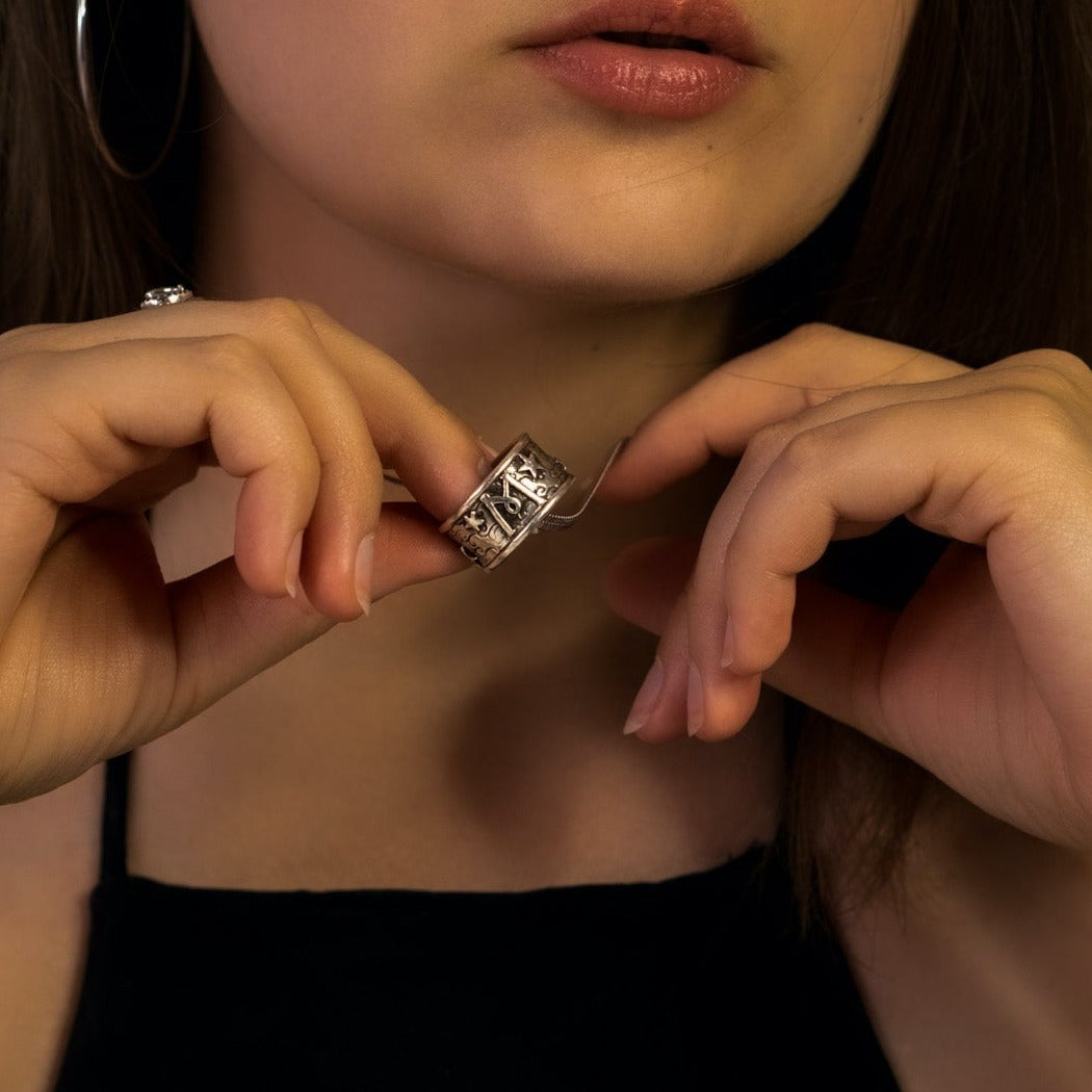 The Morgenstern Family Ring - Hebel Design