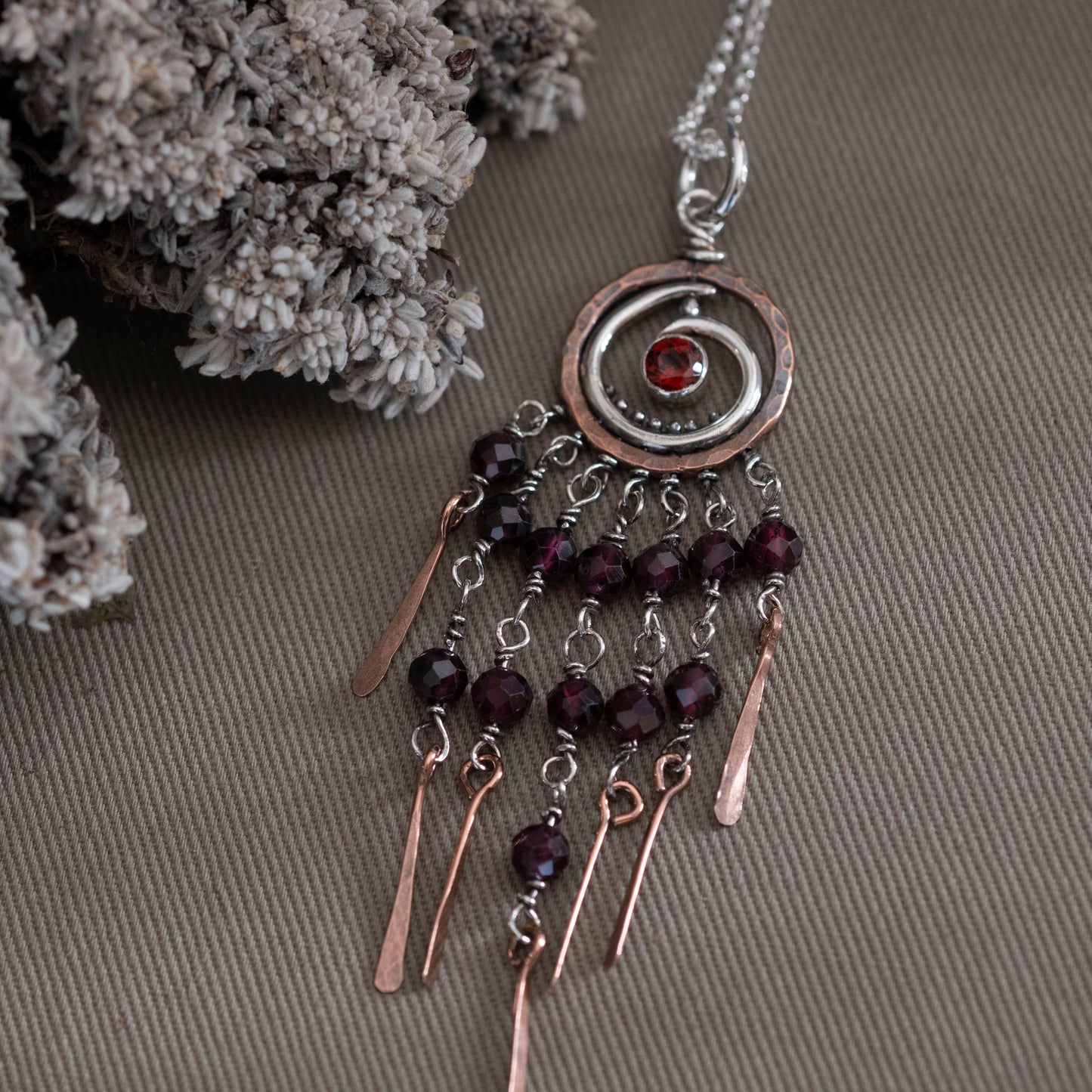 The Alchemist’s Pendulum - Hebel Design