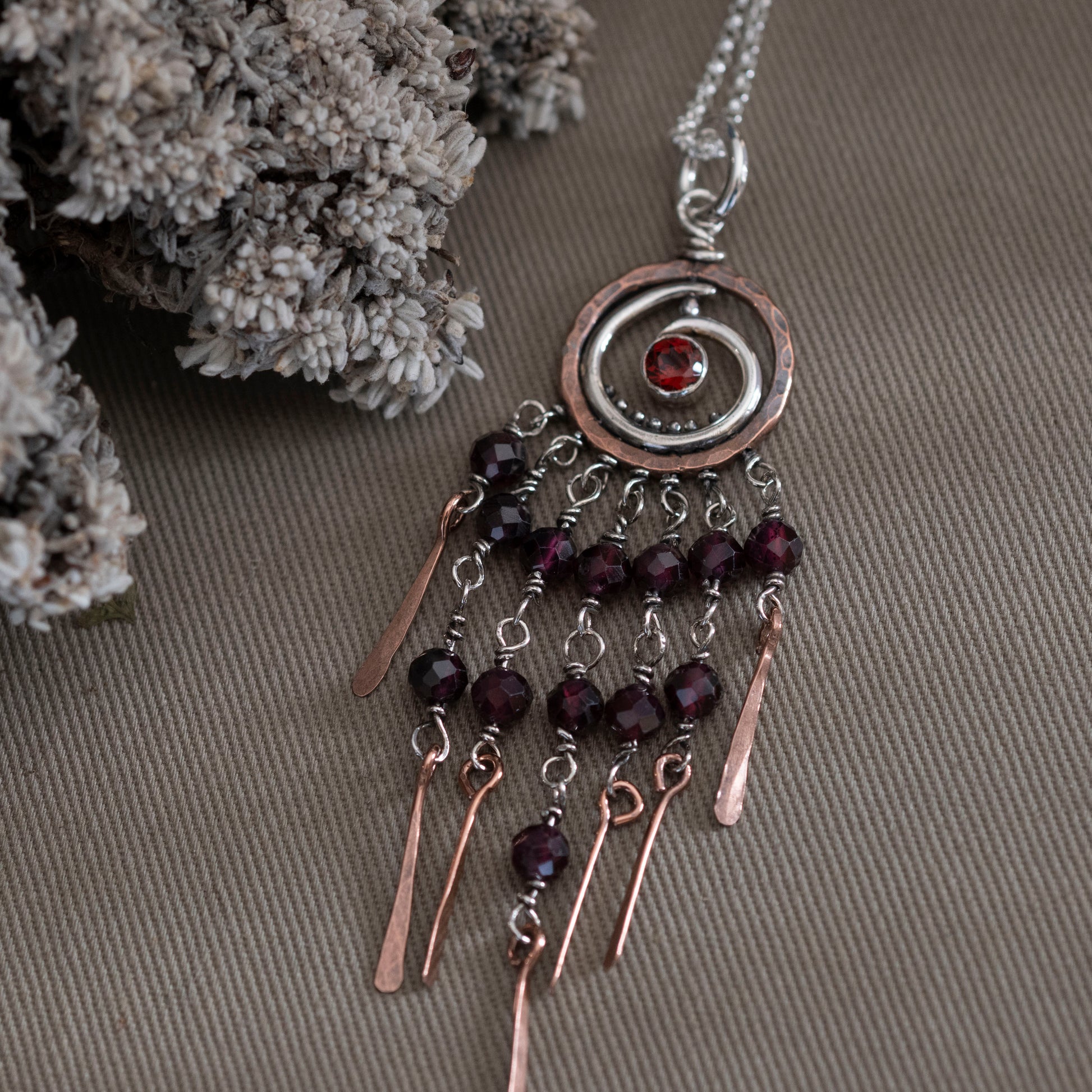 The Alchemist’s Pendulum - Hebel Design