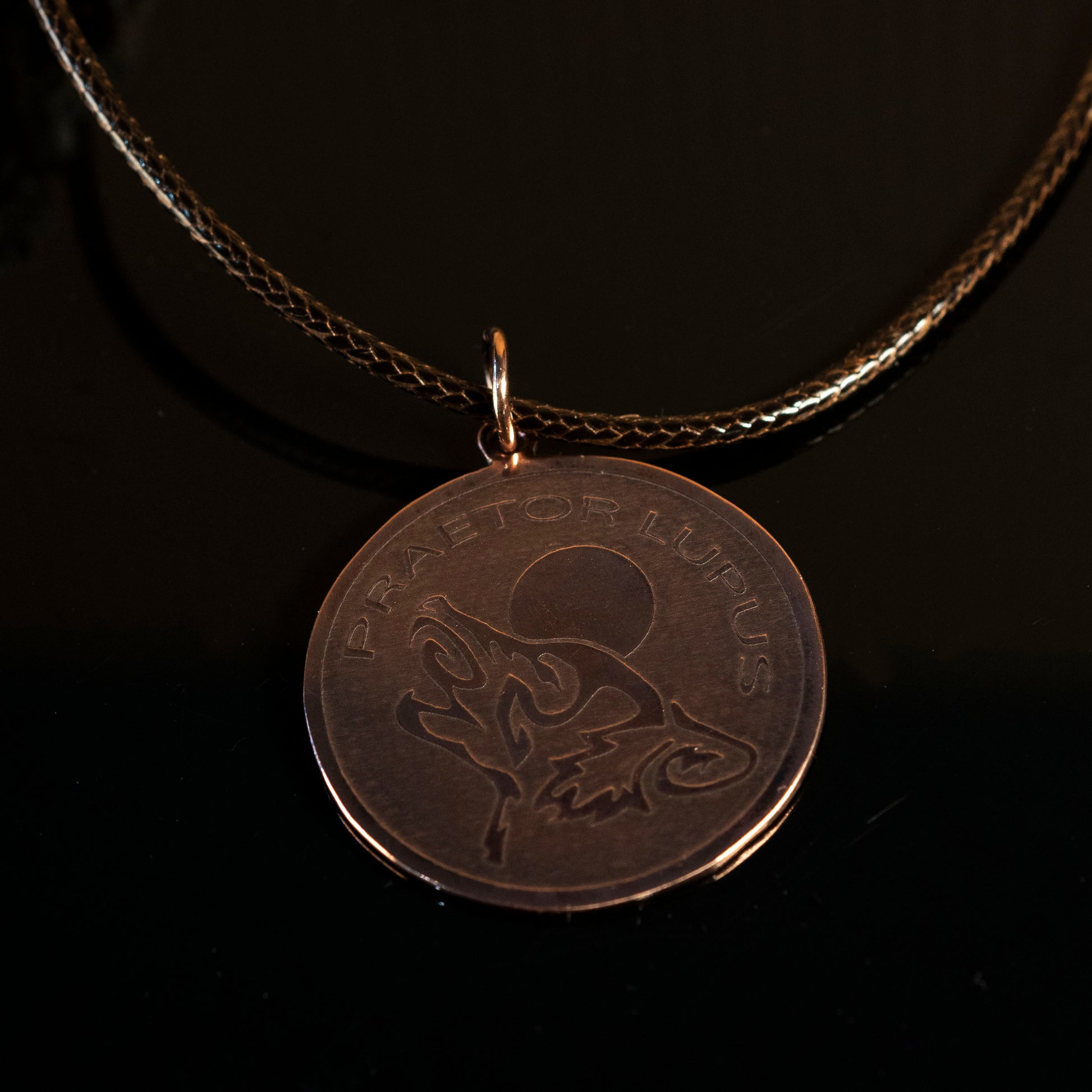 Praetor Lupus Pendant - Hebel Design
