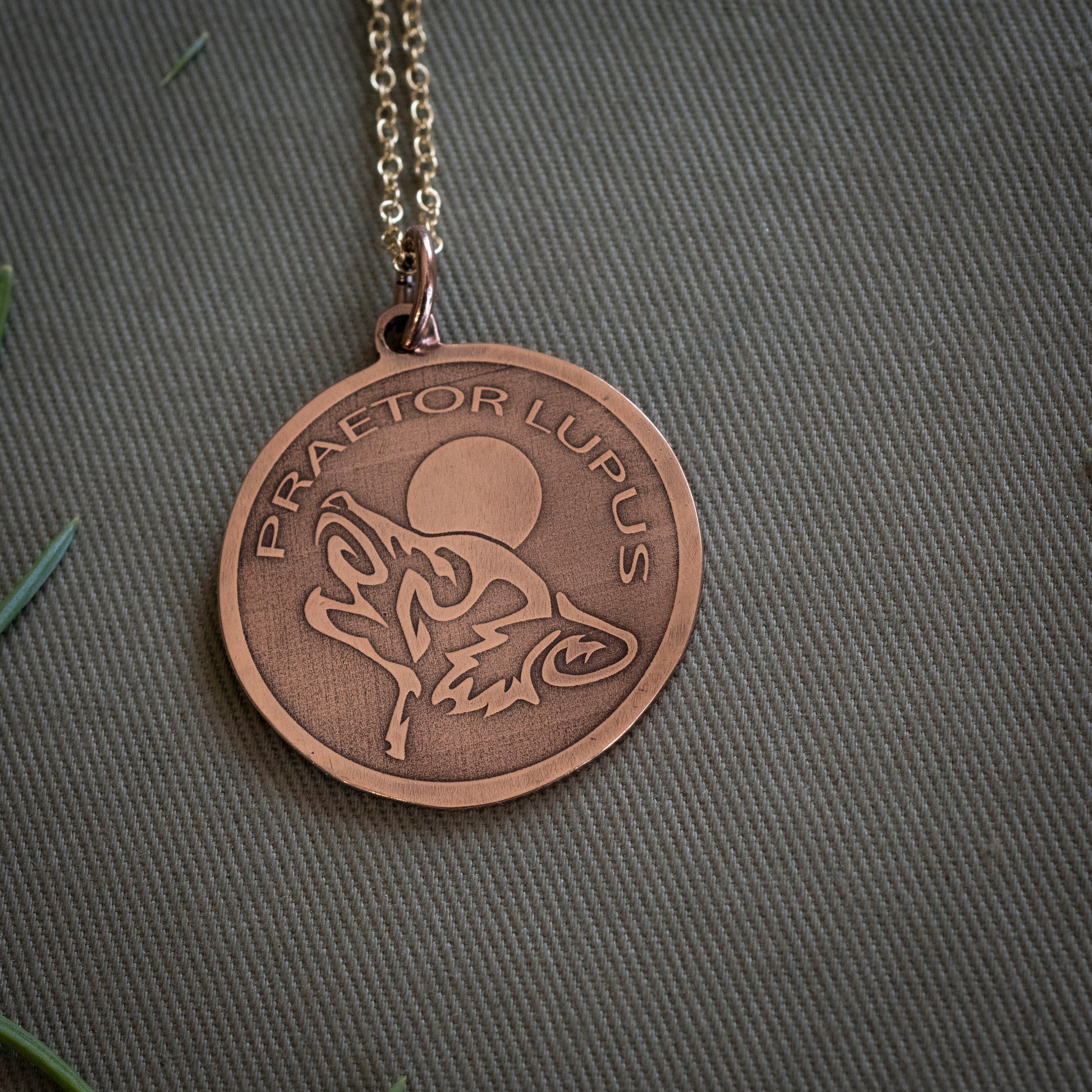 Praetor Lupus pendant in copper - Infernal Devices  - Front of the necklace