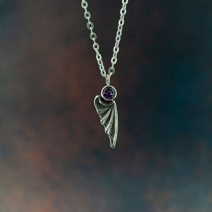 illyrian wing necklace