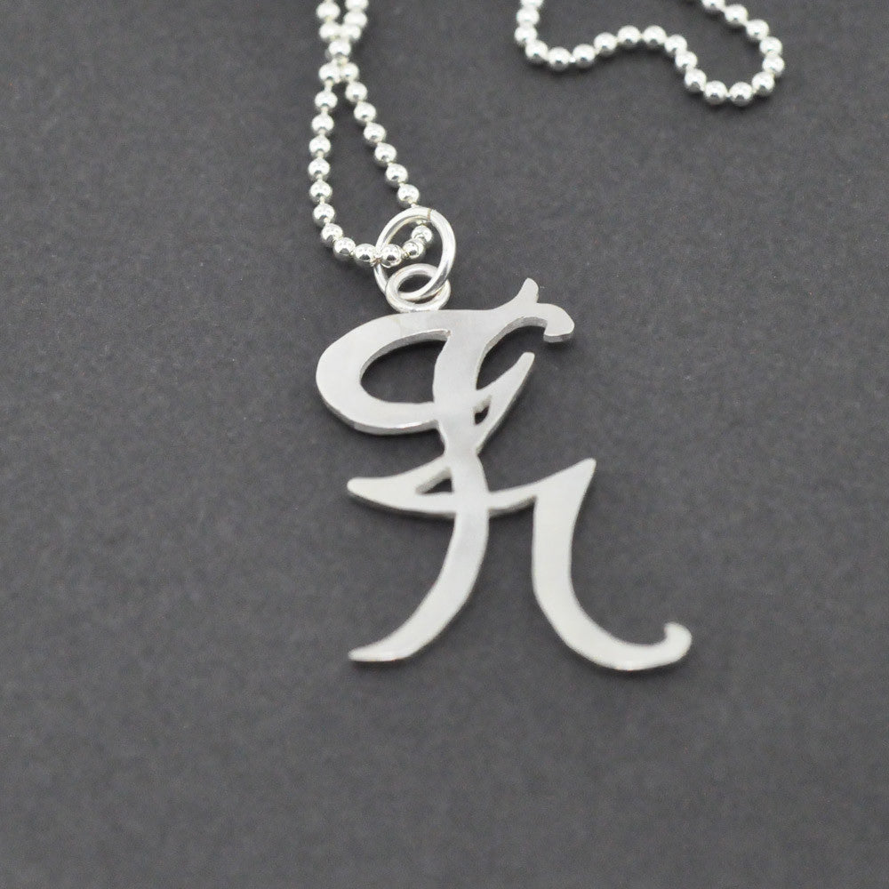 Rune Pendant, heal rune - Hebel Design